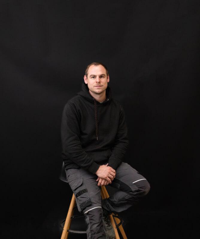 Damien Puisset, référent atelier de fabrication mobilier
