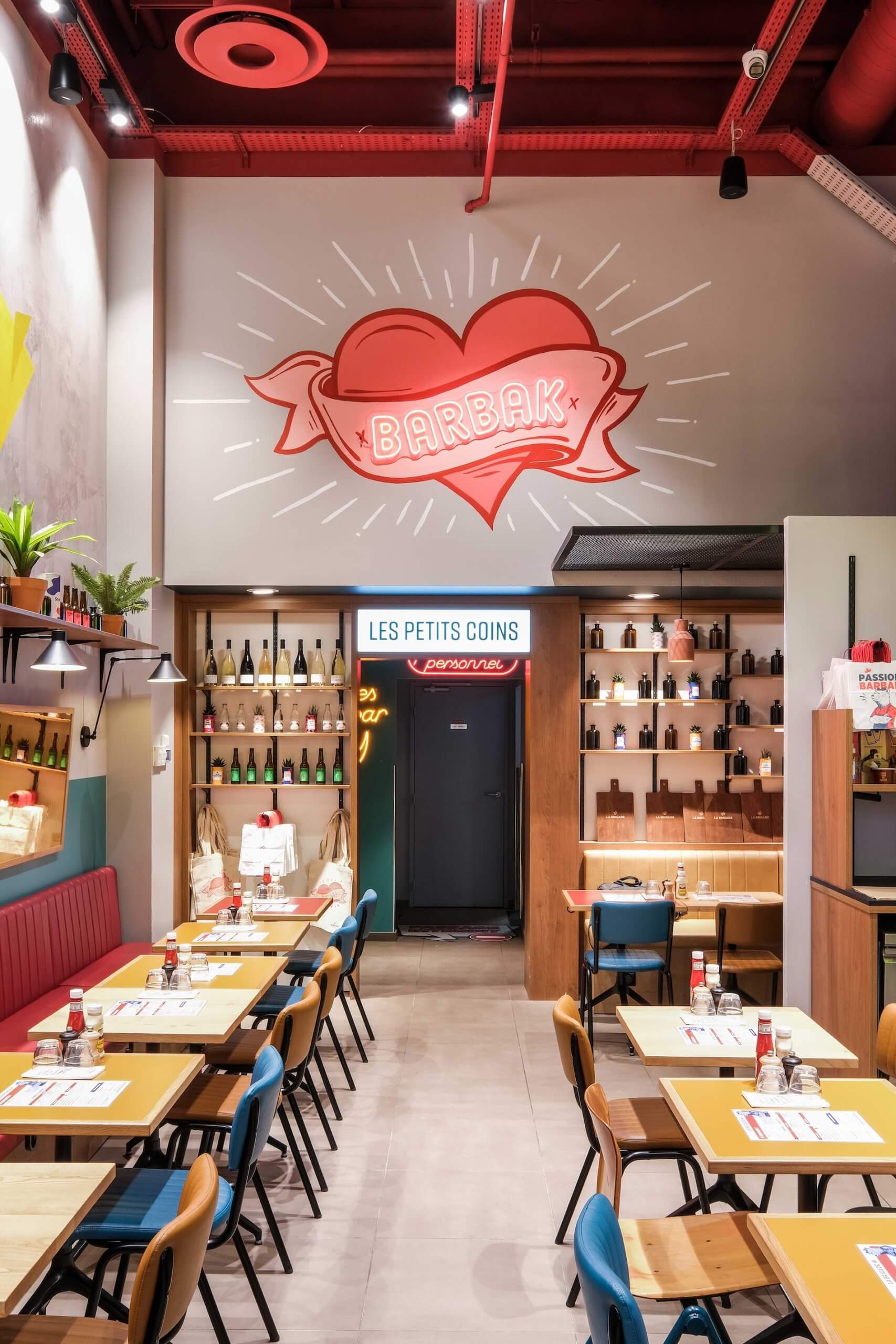 Aménagement d'un restaurant : travaux et mobilier sur-mesure